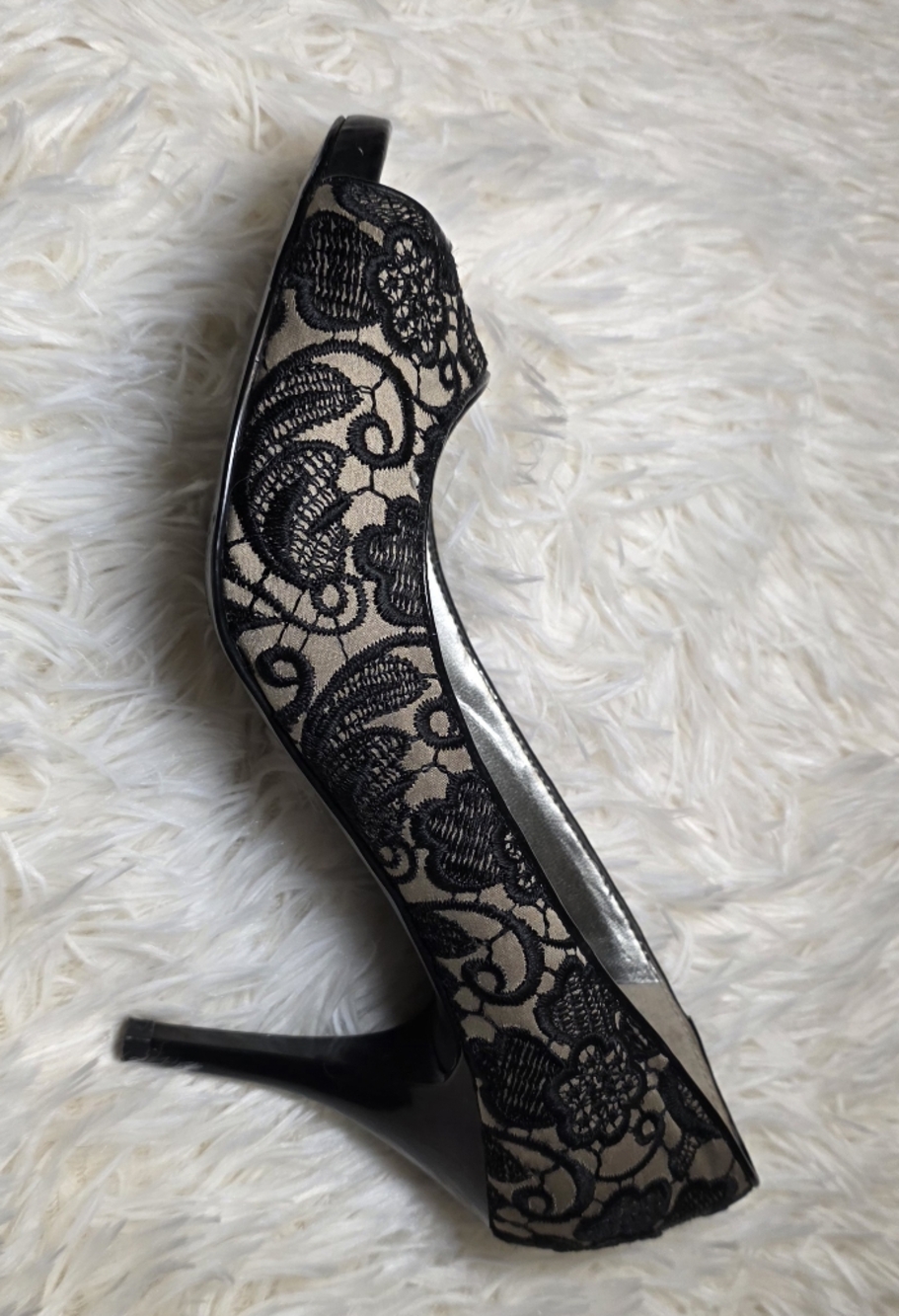 GUESS Black Lace Overlay Peep Toe Pump - Women